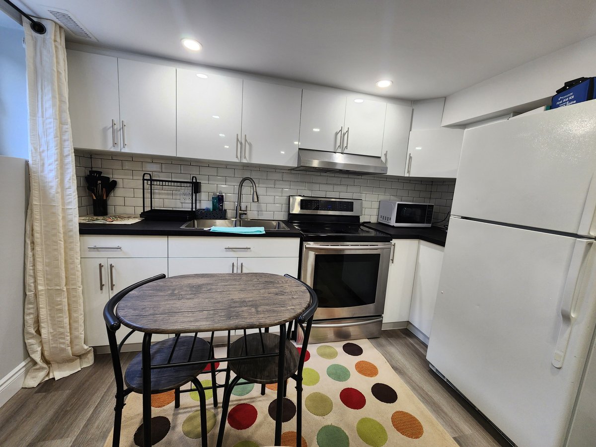 670 Millbank Drive - Photo 2