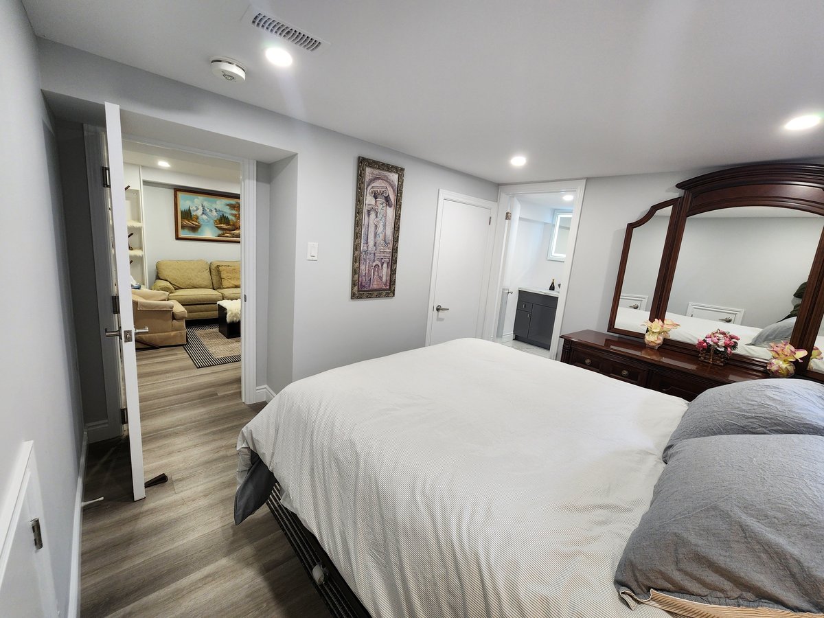 670 Millbank Drive - Photo 5