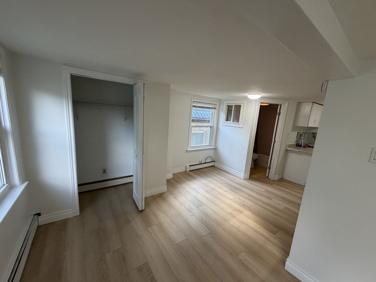 192 Huron Street - Photo 7
