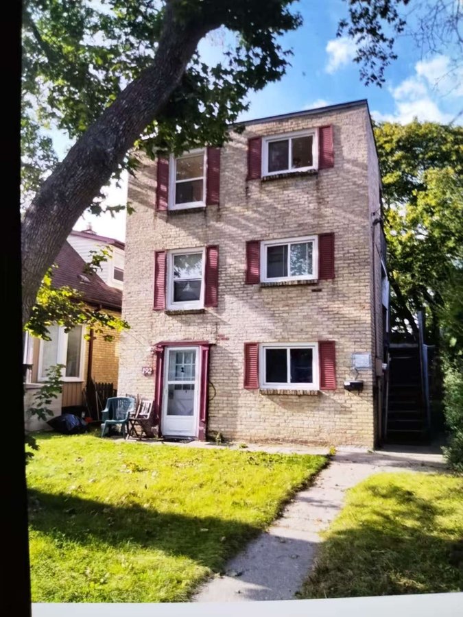 192 Huron Street - Photo 1