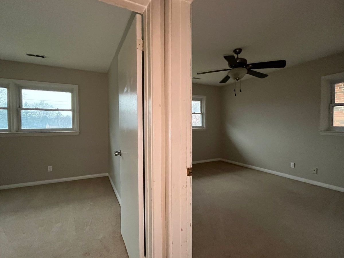 446 Riverside Drive - Photo 9