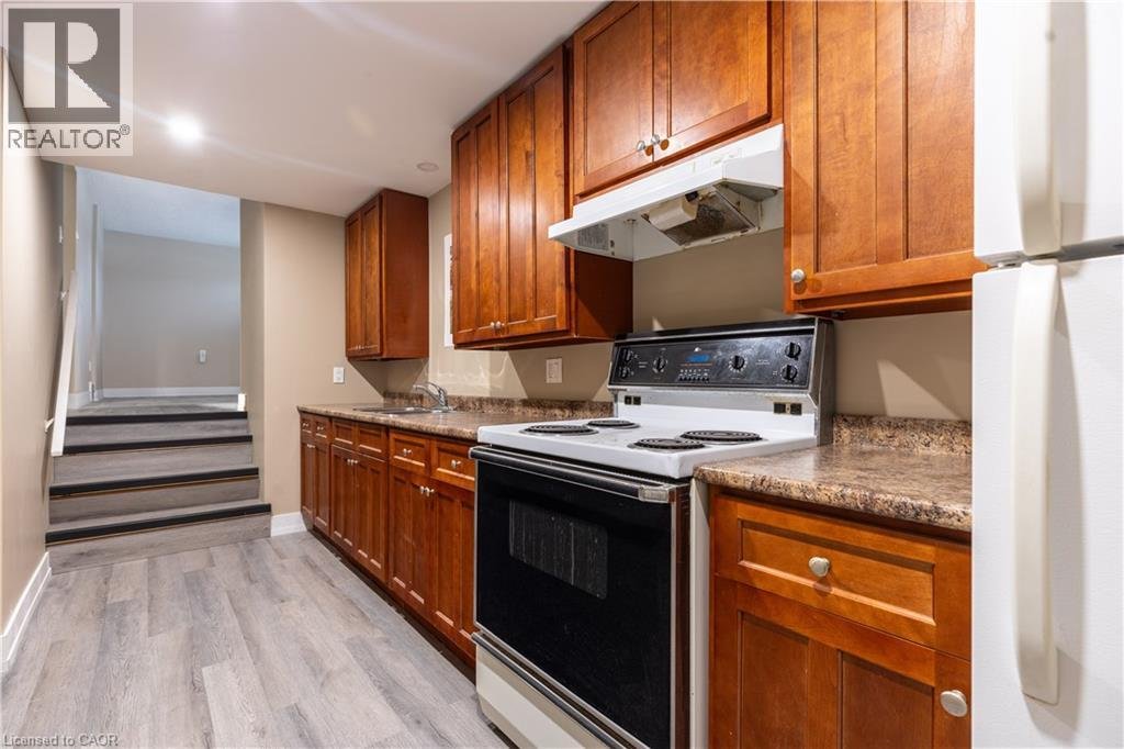598 MAPLEDALE Avenue Unit# Lower - Photo 8