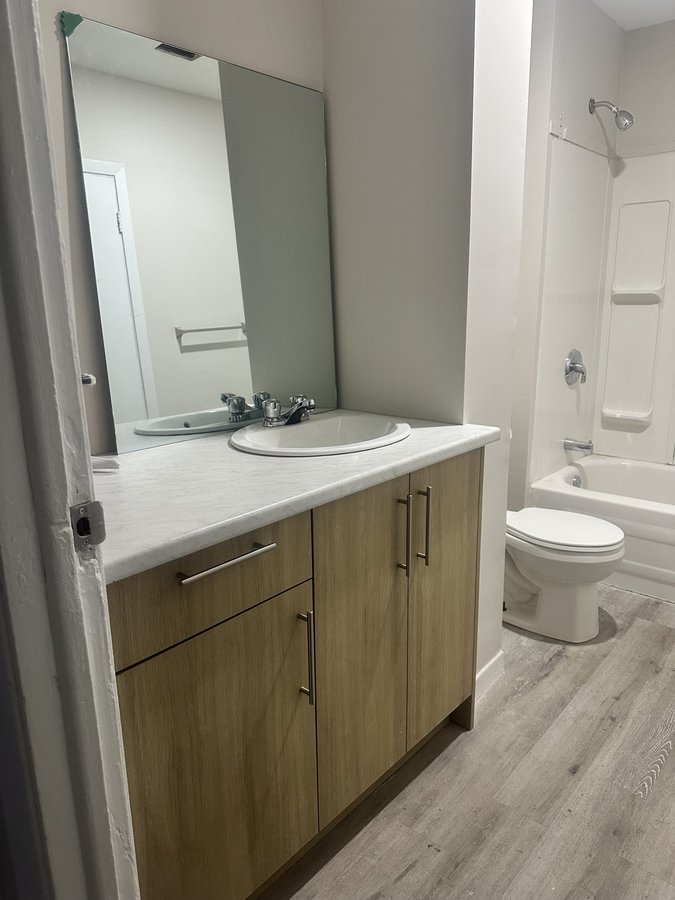 145 Wharncliffe Road North - Photo 2