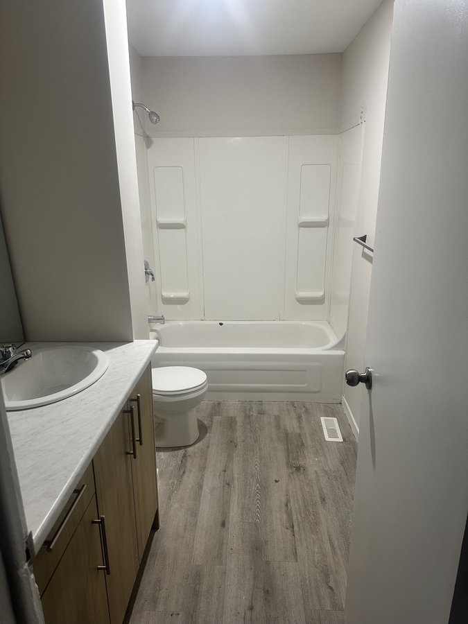 145 Wharncliffe Road North - Photo 1