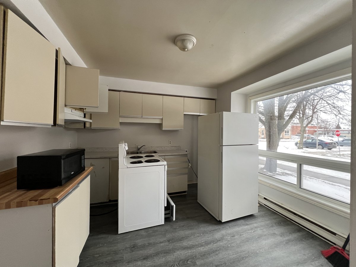 550 Second Street - Photo 3