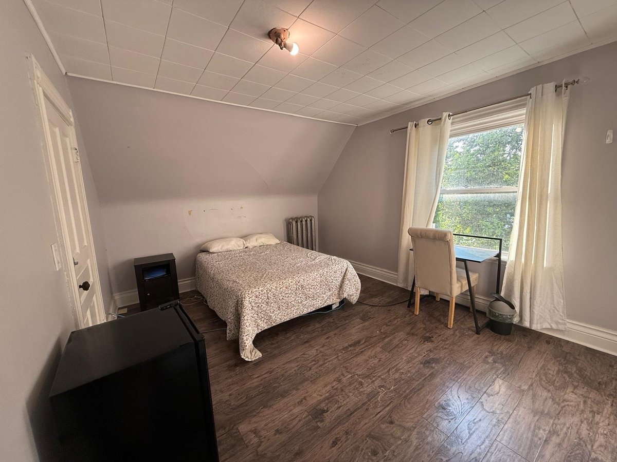 1029 York Street - Photo 1