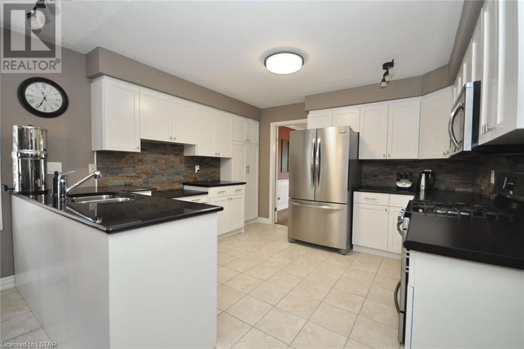 111 Masonville Crescent - Photo 5