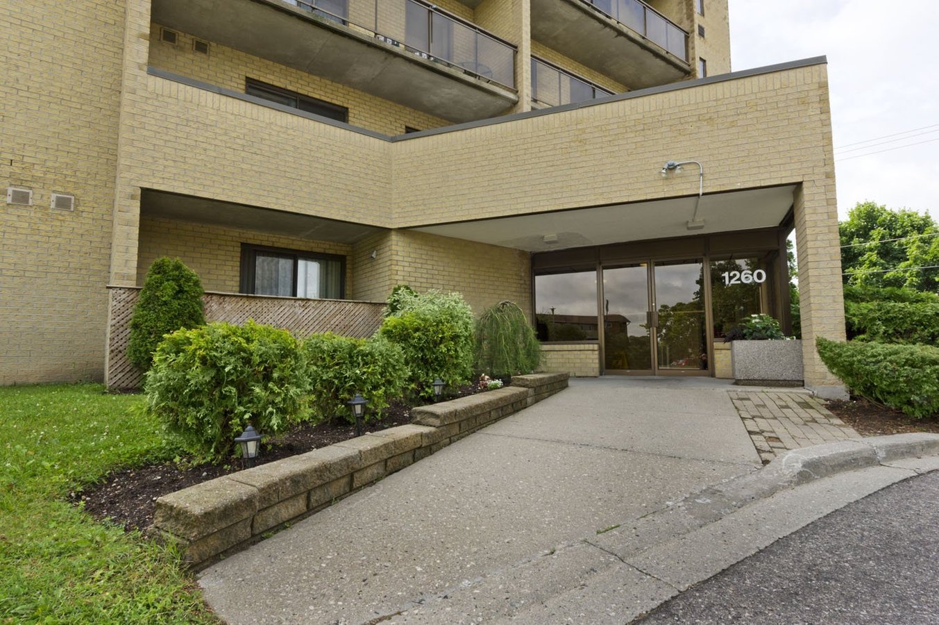 1260 Webster Street - Photo 8