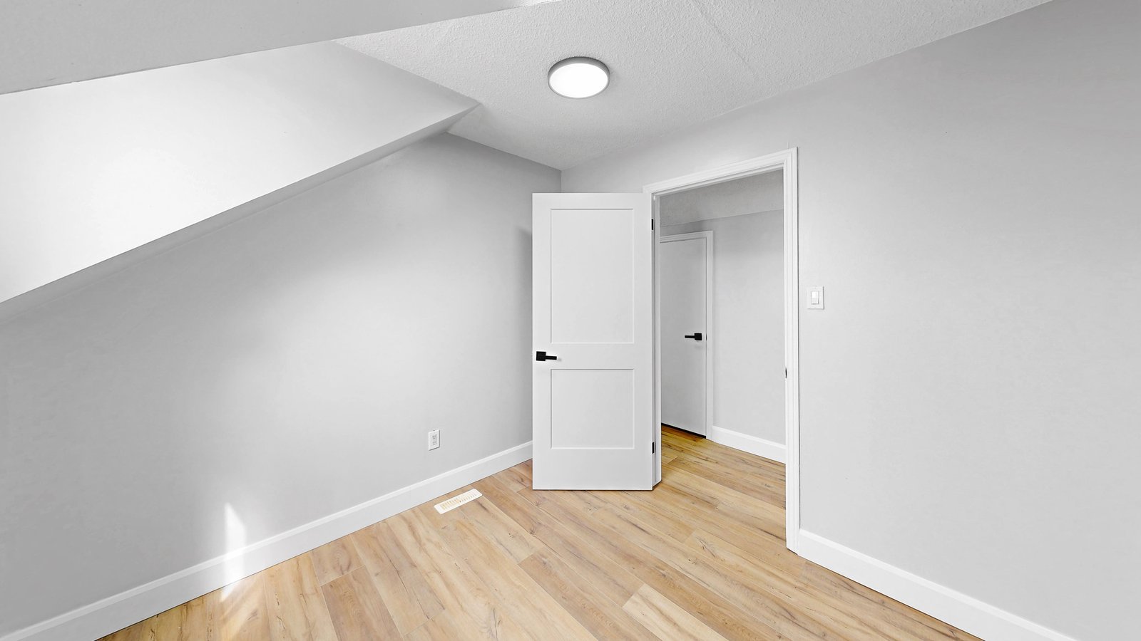 520 Egerton Street - Photo 20
