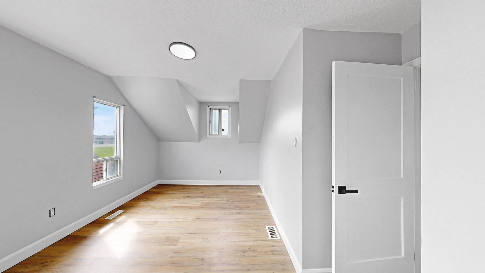 520 Egerton Street - Photo 23