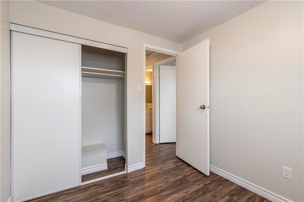 205 Carlyle Drive - Photo 4