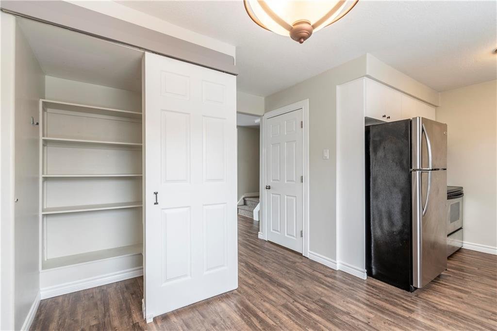 205 Carlyle Drive - Photo 3