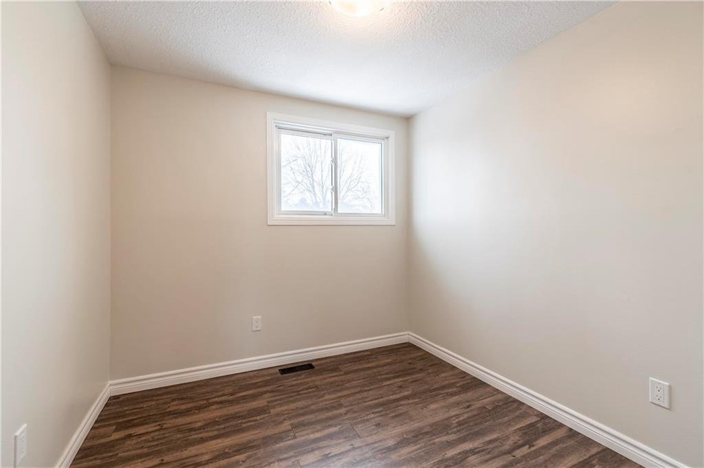 205 Carlyle Drive - Photo 9
