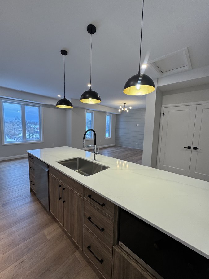 220 Greenwood Avenue - Photo 3