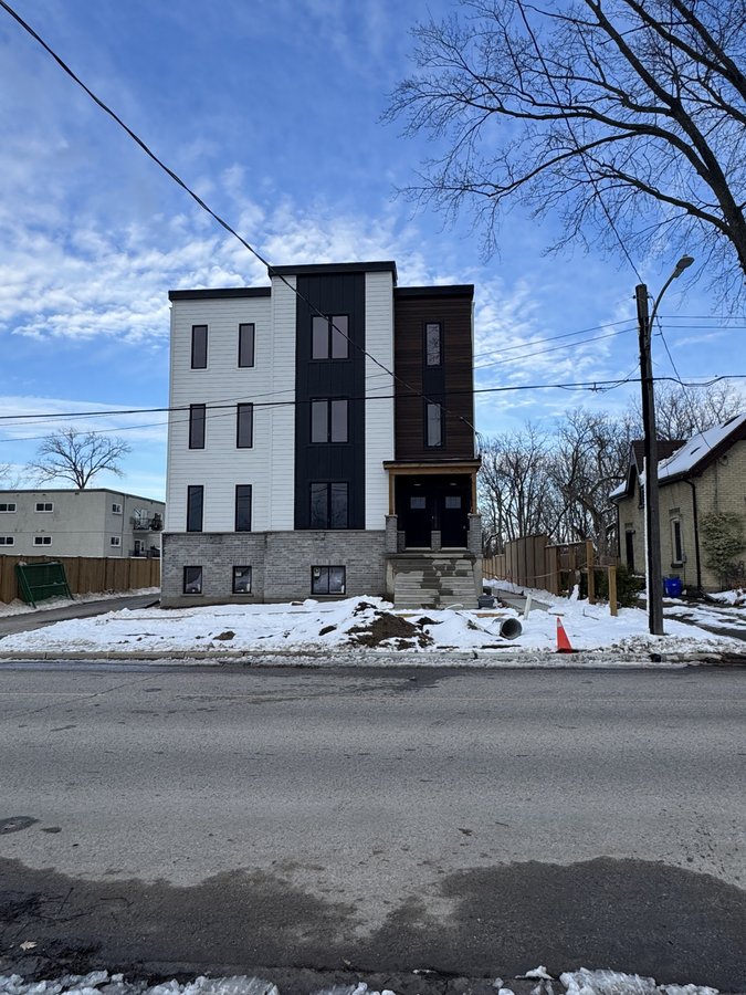 220 Greenwood Avenue - Photo 16