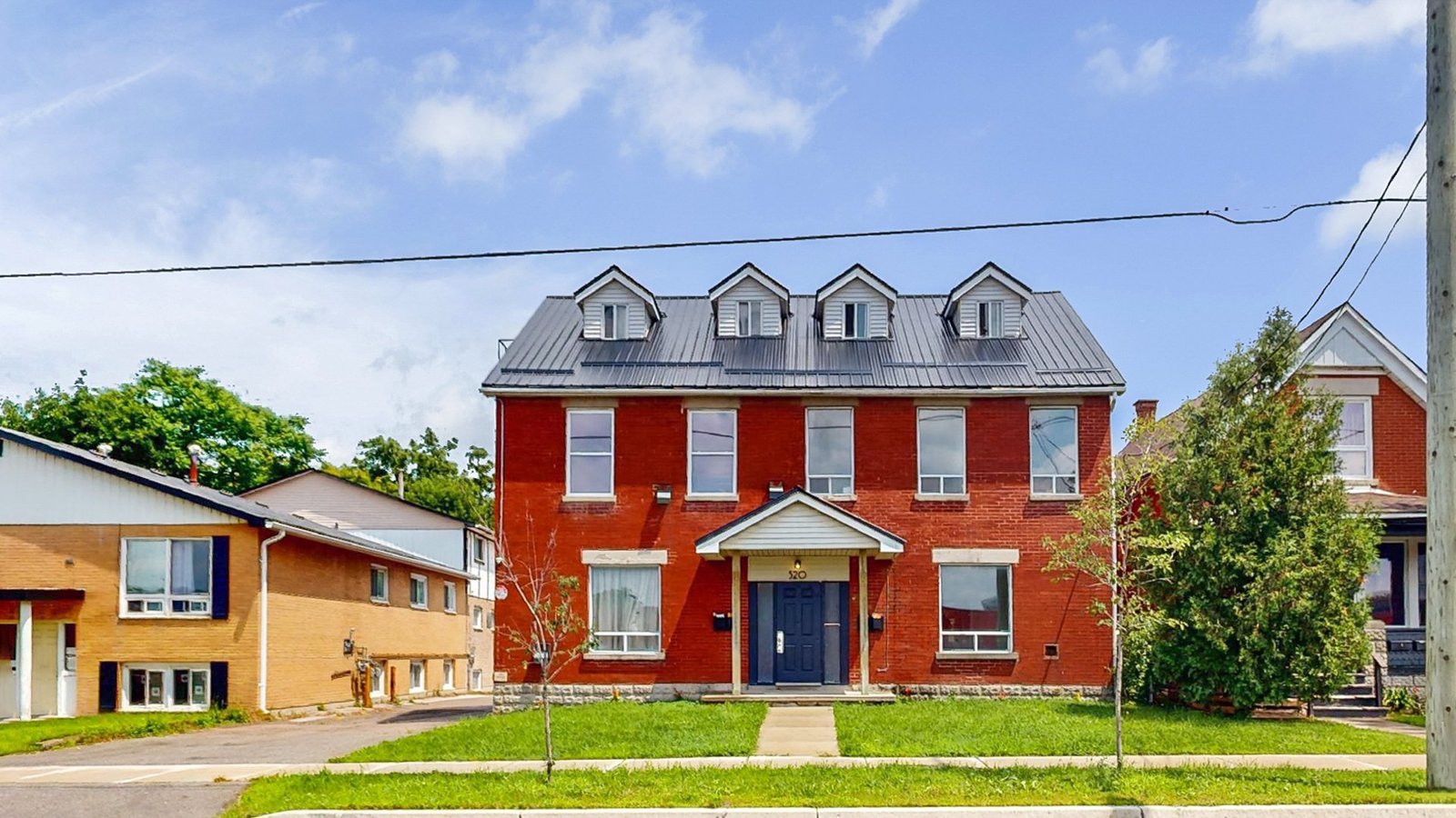 520 Egerton Street - Photo 2