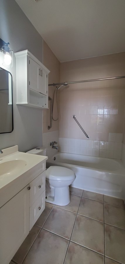 520 Egerton Street - Photo 8