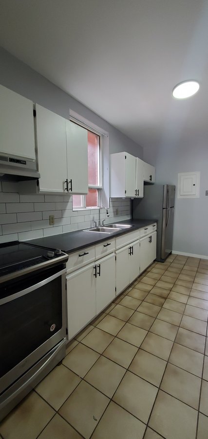 520 Egerton Street - Photo 15