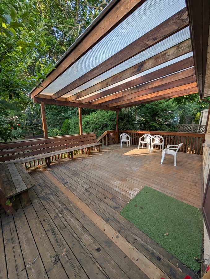 512 Saint James Street - Photo 3