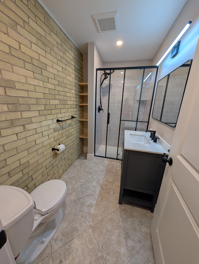 512 Saint James Street - Photo 4