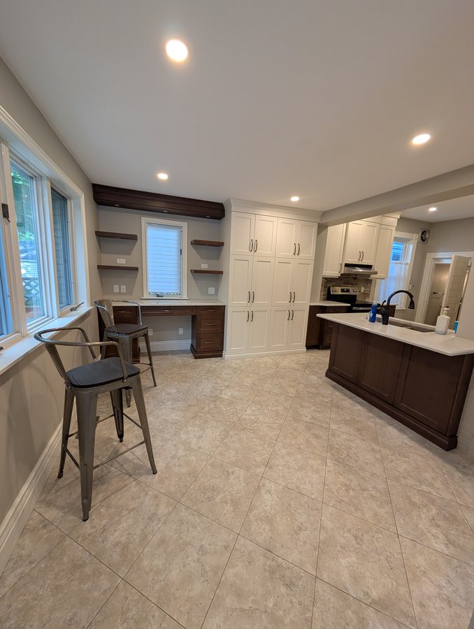512 Saint James Street - Photo 6