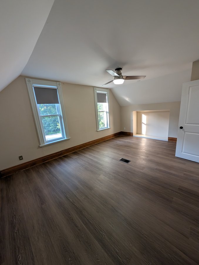 512 Saint James Street - Photo 9