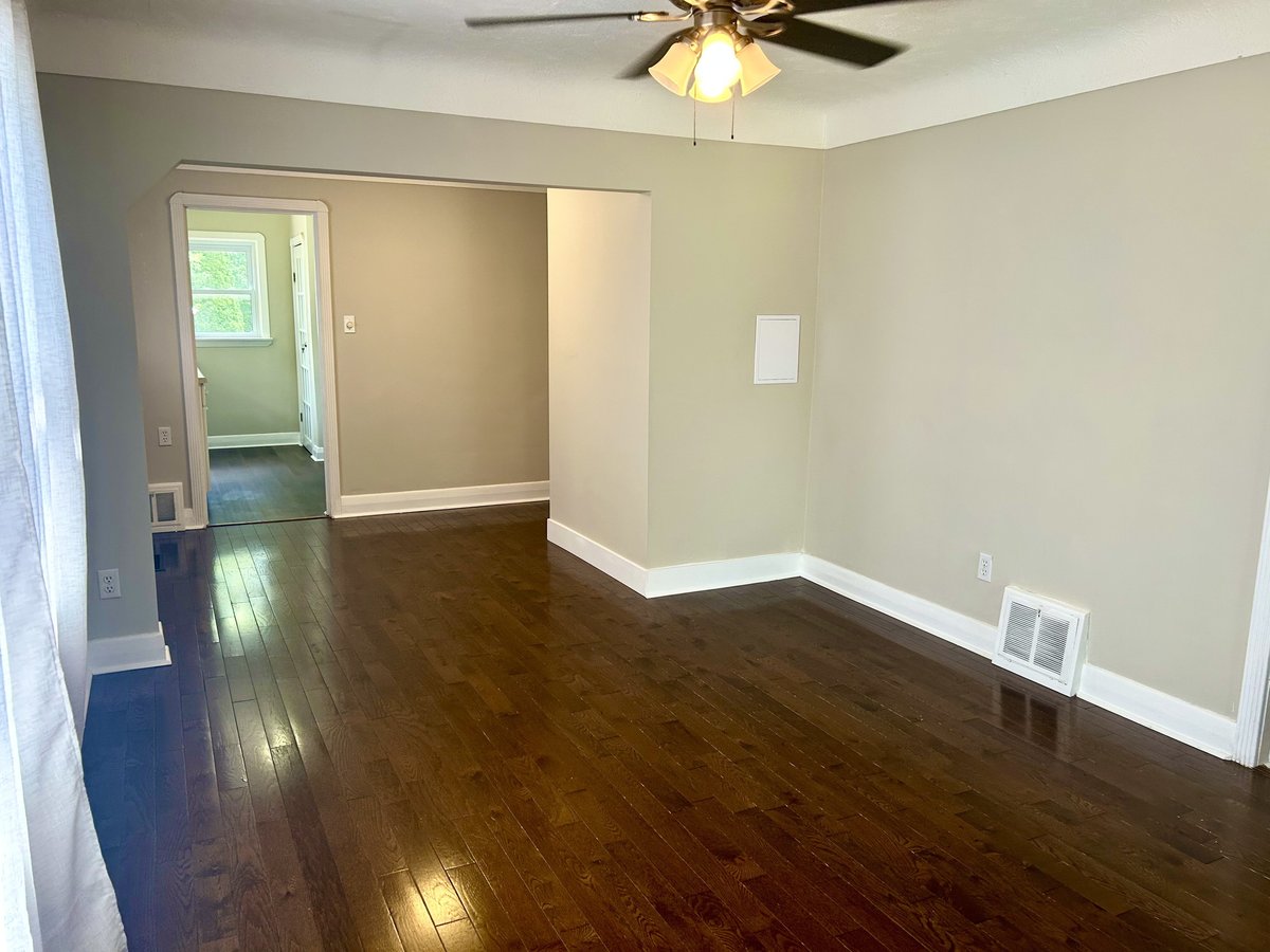 763 Fleet Street - Photo 2