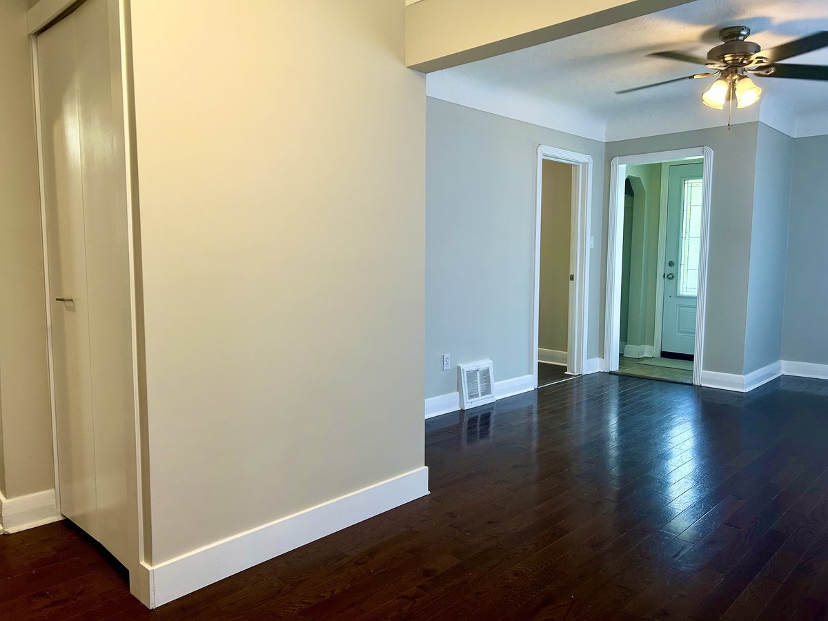 763 Fleet Street - Photo 3