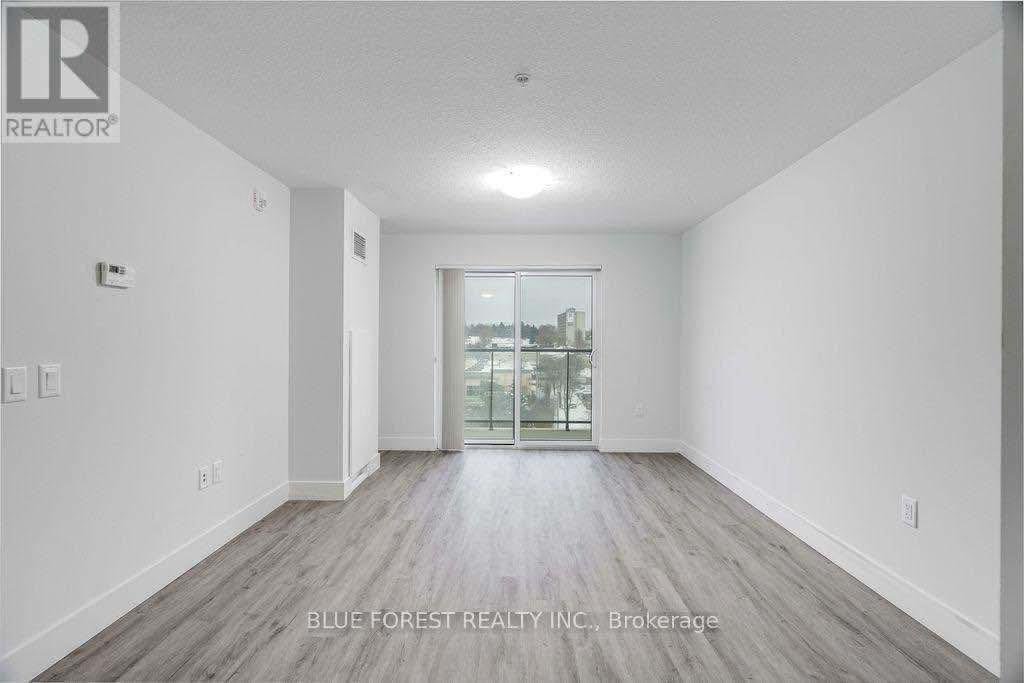 25 Centre Street - Photo 3