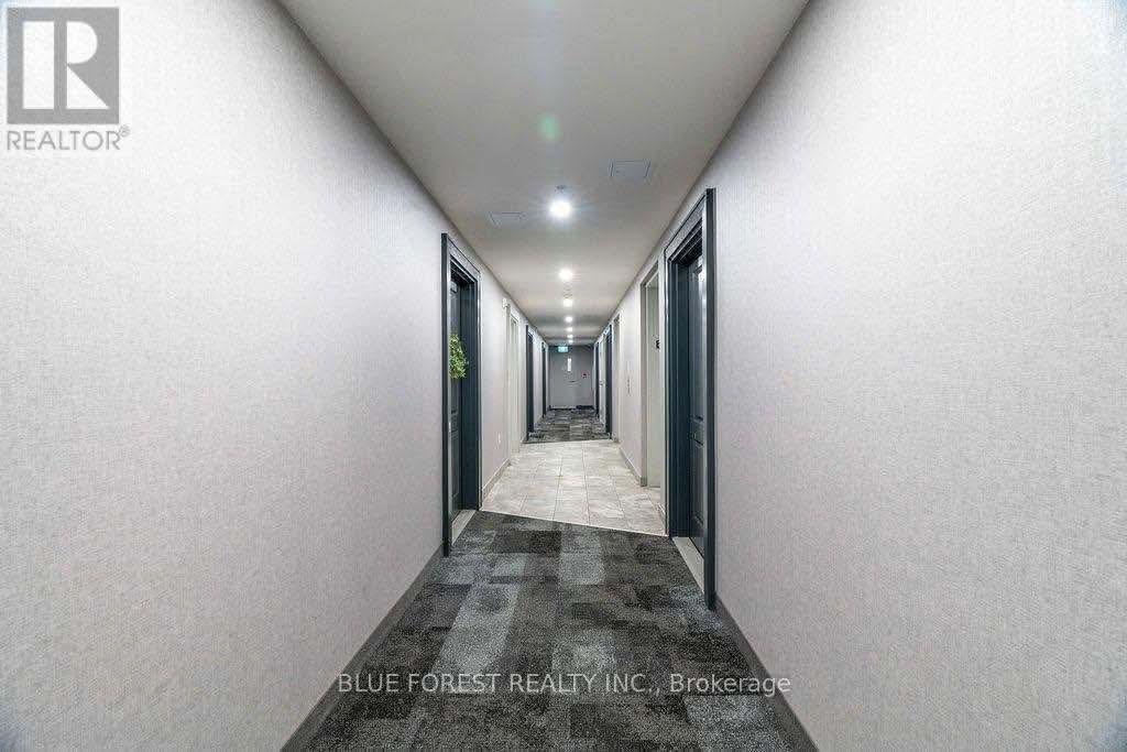 25 Centre Street - Photo 5