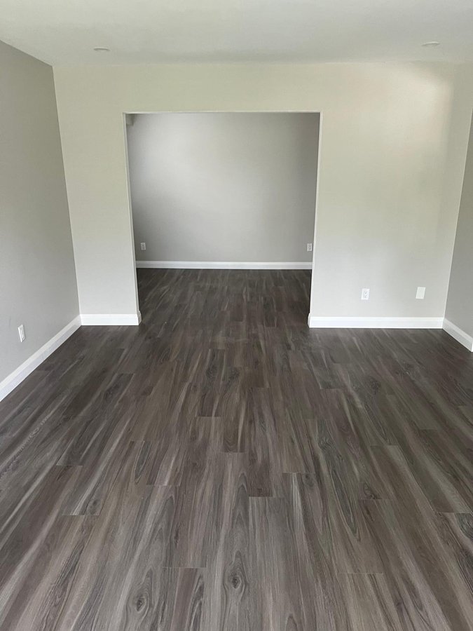284 Regal Drive - Photo 3