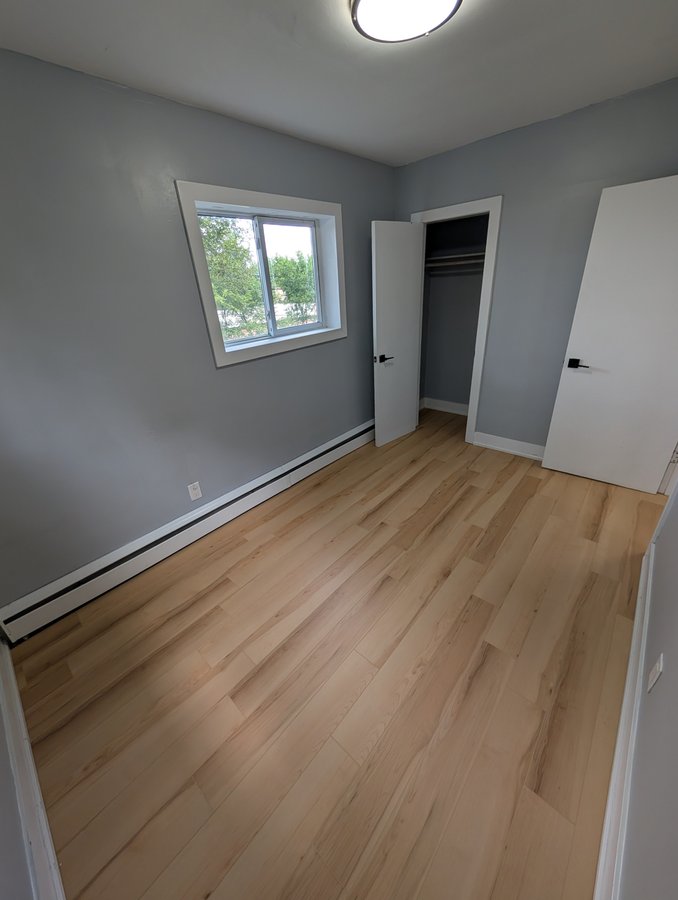 172 King Edward Avenue - Photo 10