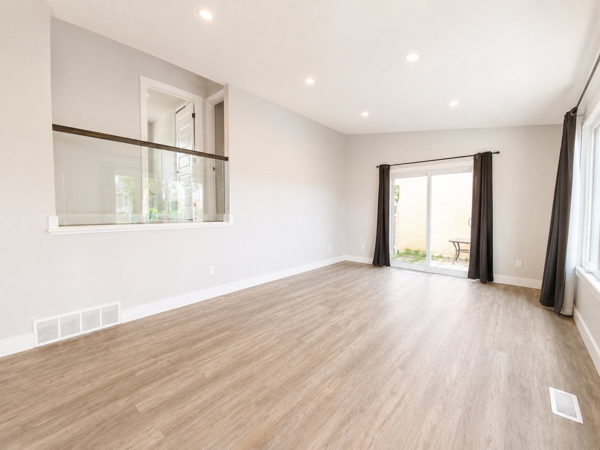 49 Caprice Crescent - Photo 3