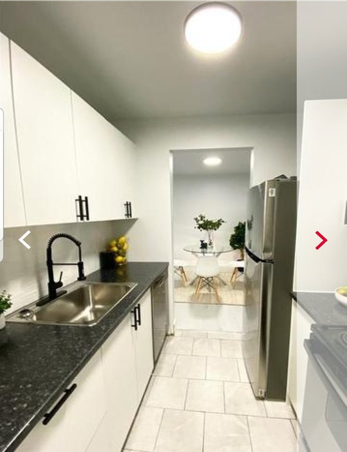 735 Deveron Crescent - Photo 3