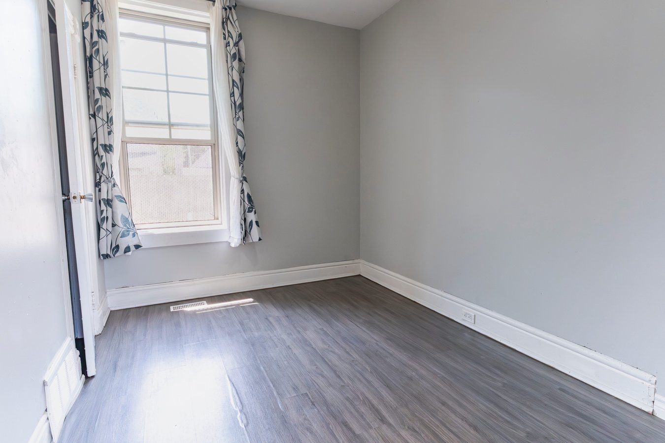 786 Nelson Street - Photo 9