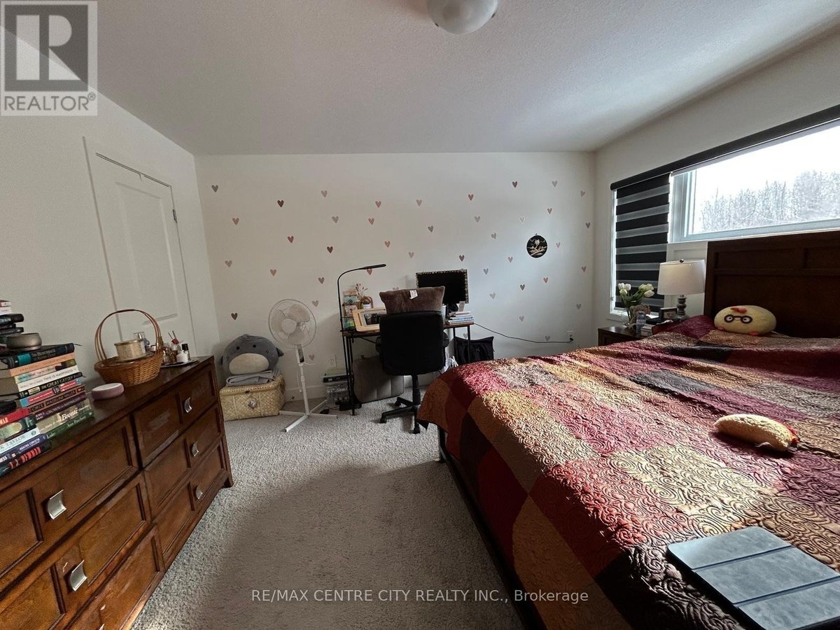 1520 Twilite Boulevard - Photo 4