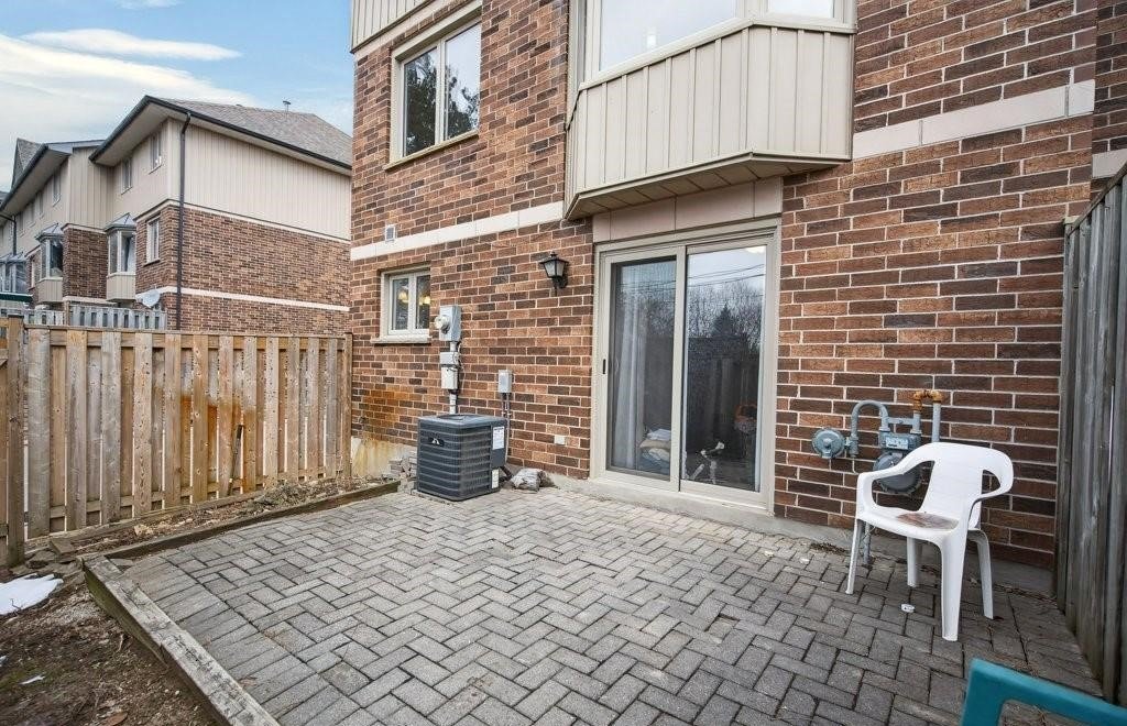 1548 Richmond Street - Photo 16