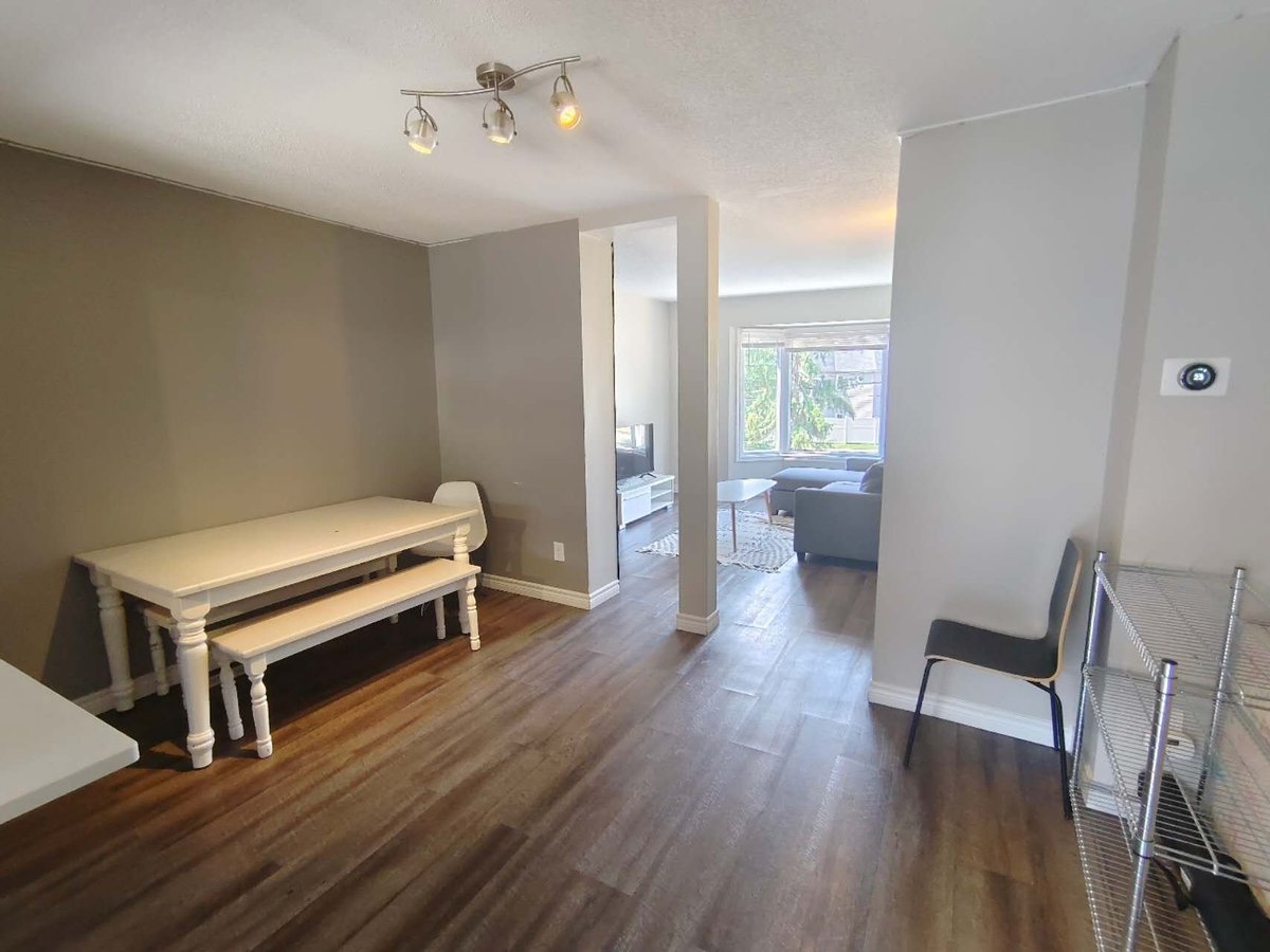 1548 Richmond Street - Photo 4