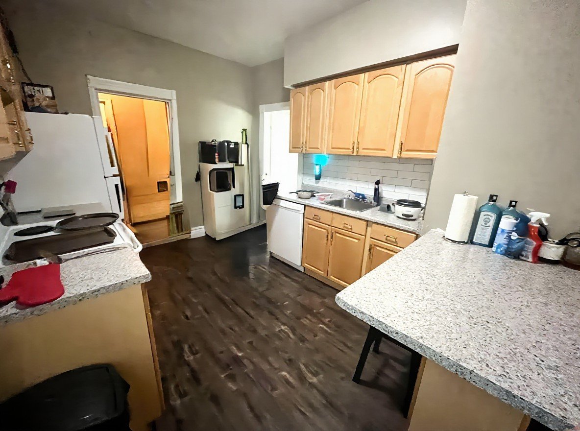 177 Saint George Street - Photo 3