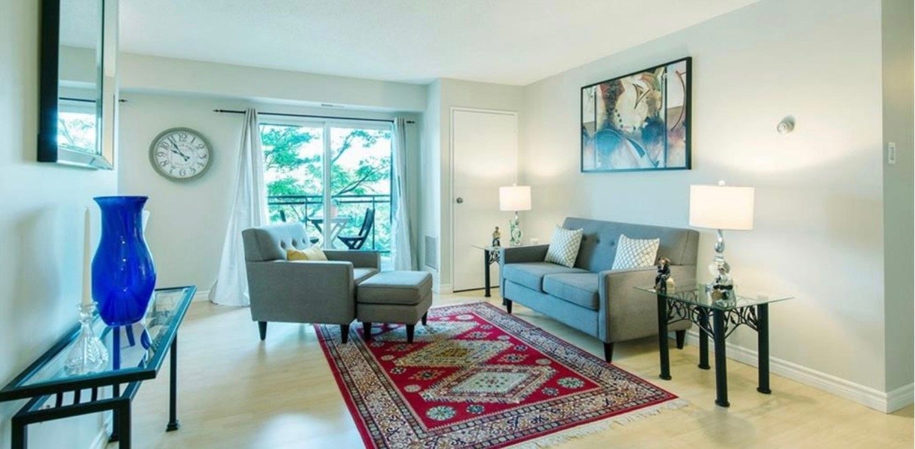 860 Commissioners Road East - Photo 2