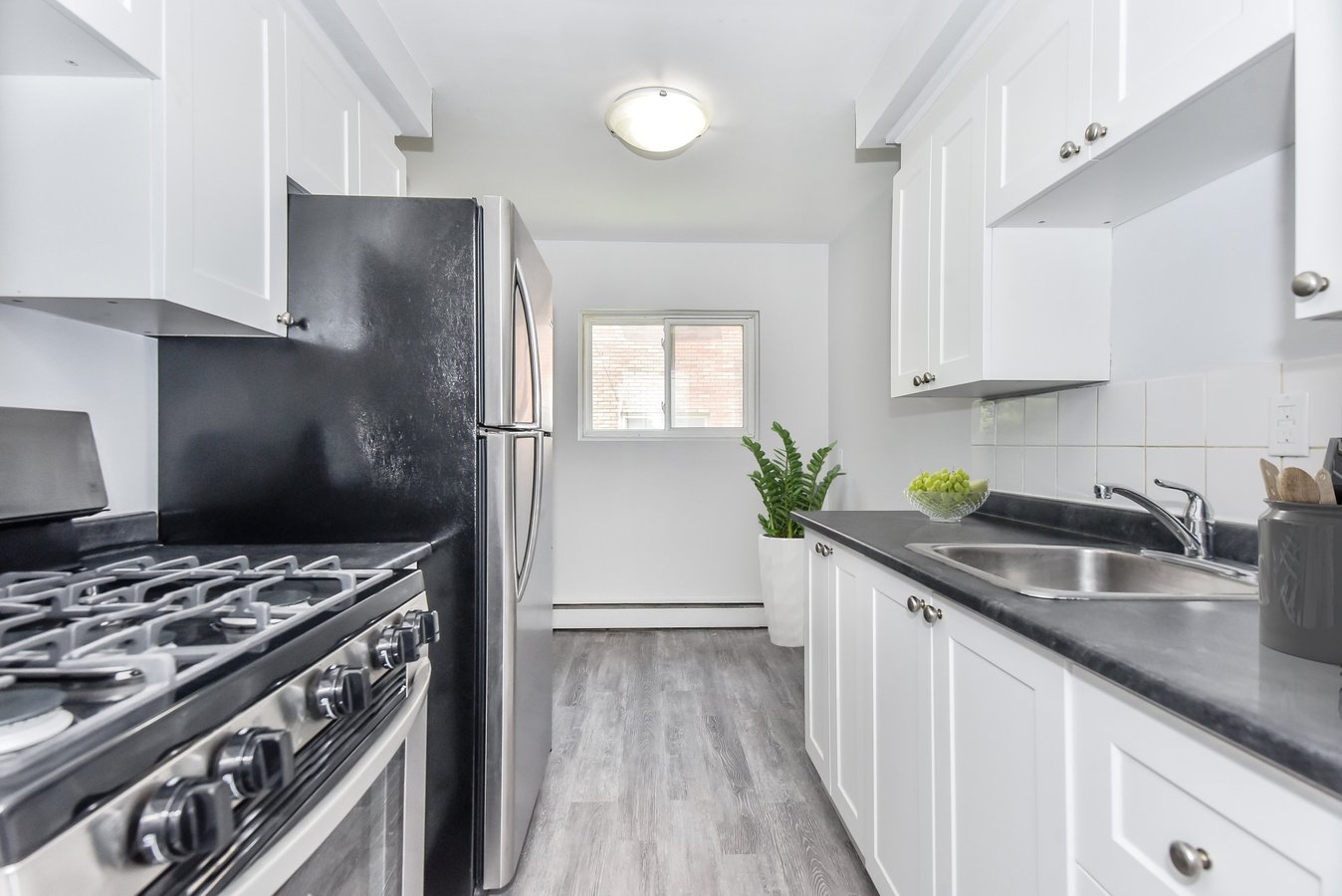 23 McClary Avenue - Photo 3