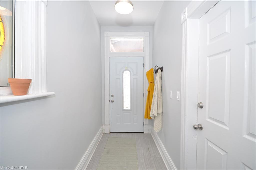 109 Wharncliffe Road North - Photo 3