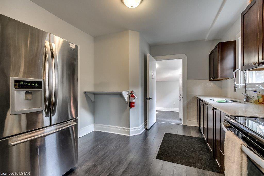 109 Wharncliffe Road North - Photo 10