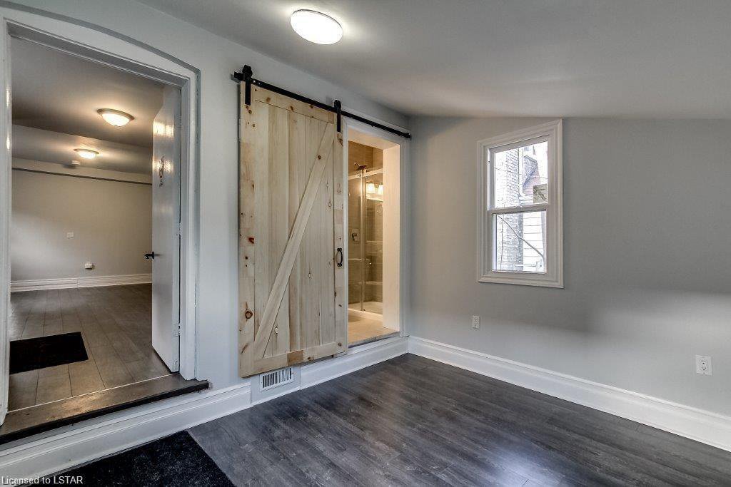 109 Wharncliffe Road North - Photo 12