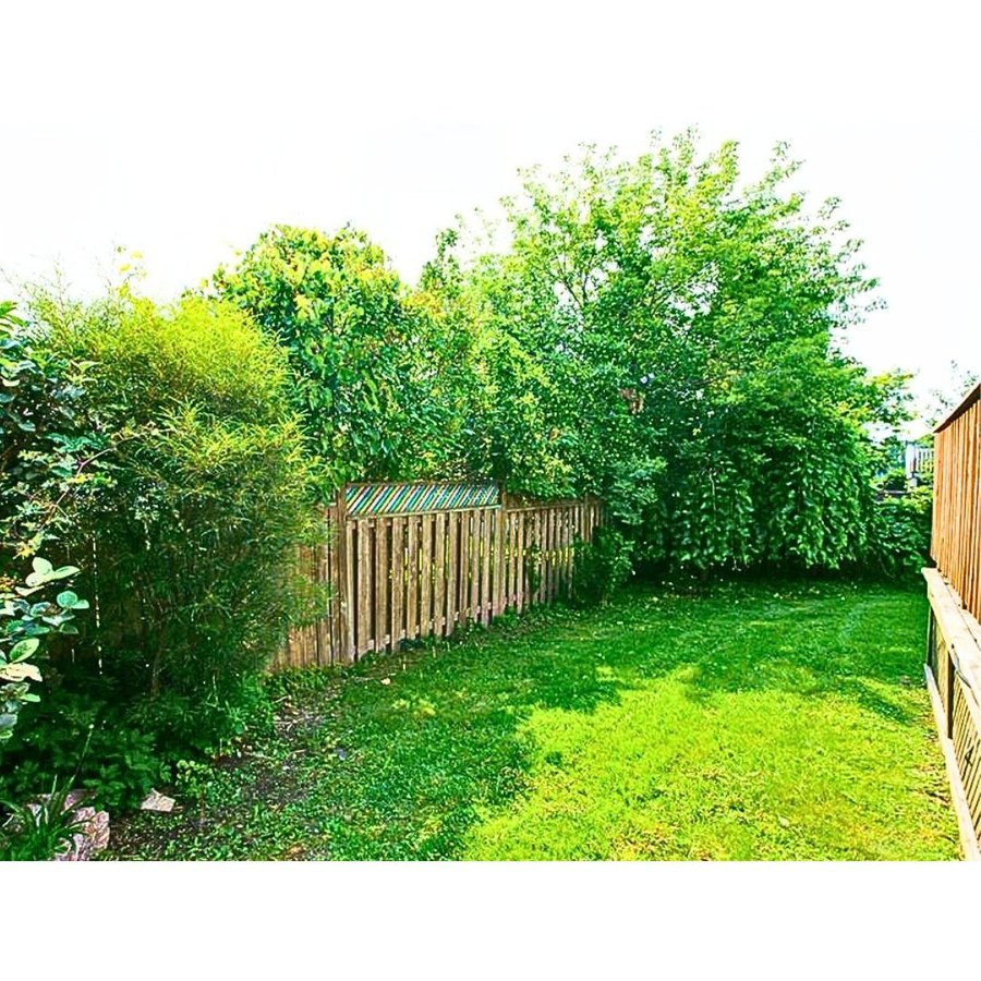 1098 Farnsborough Crescent - Photo 17
