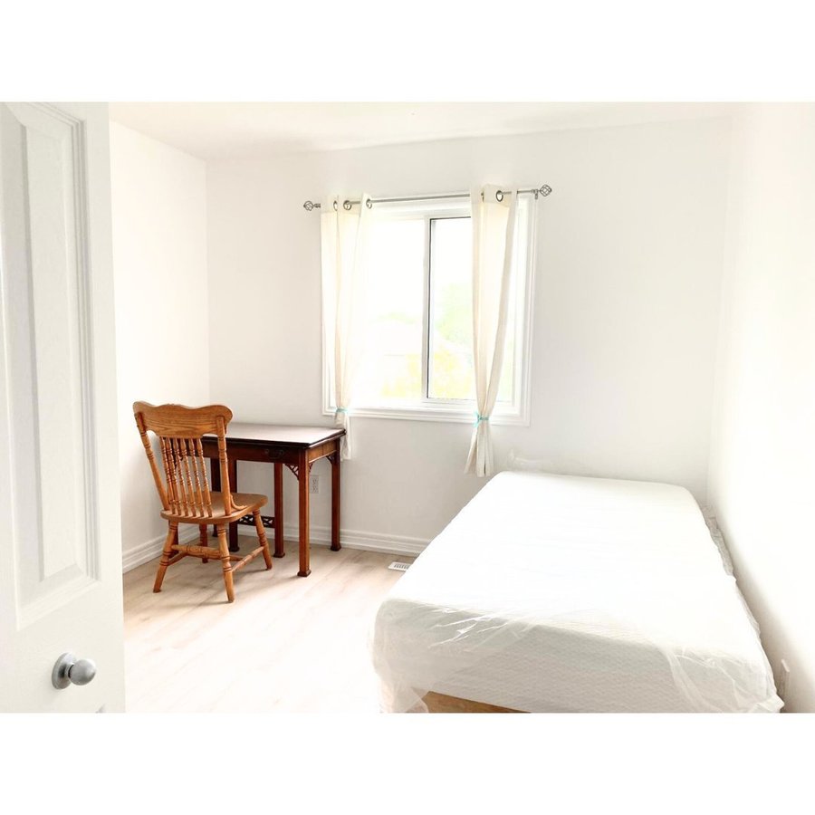 962 Queensborough Court - Photo 8