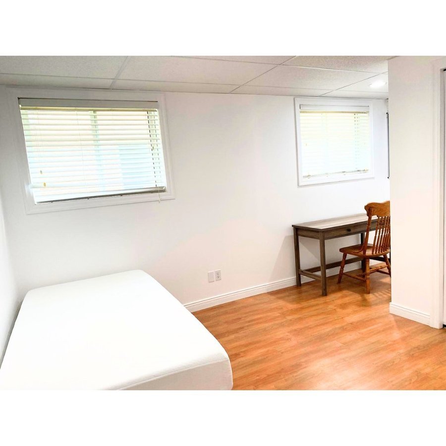 962 Queensborough Court - Photo 13
