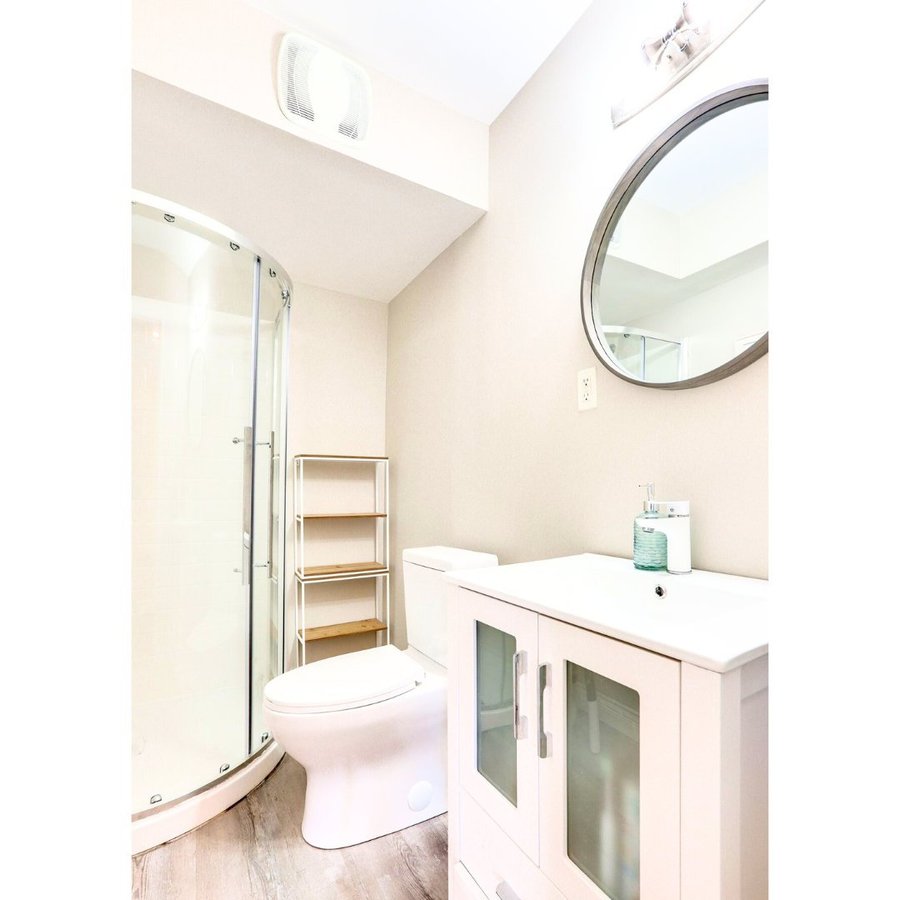 962 Queensborough Court - Photo 14