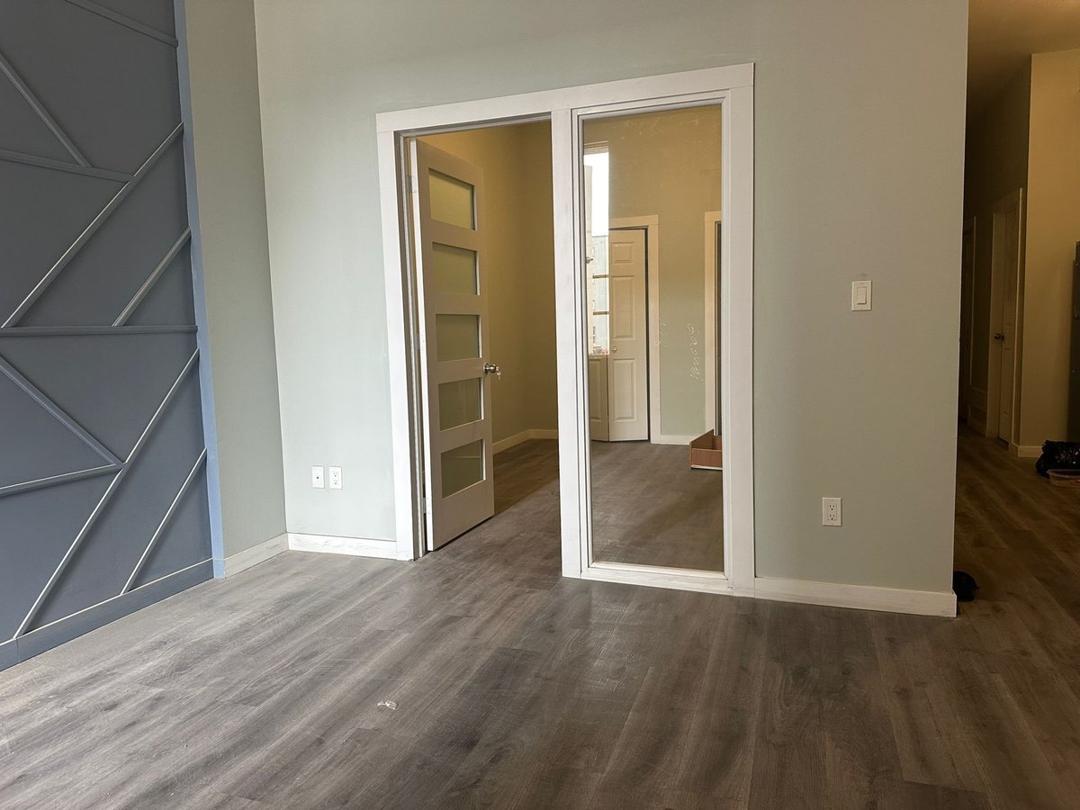 362 Richmond Street - Photo 3