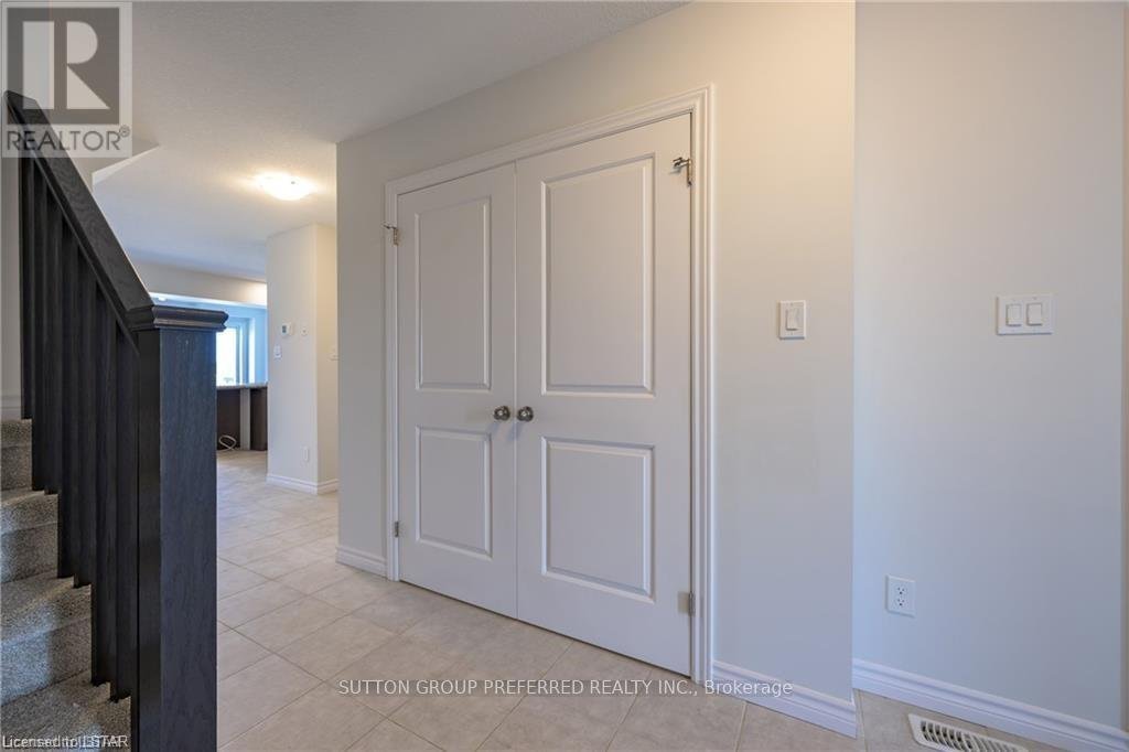 375 KENNINGTON WAY - Photo 4